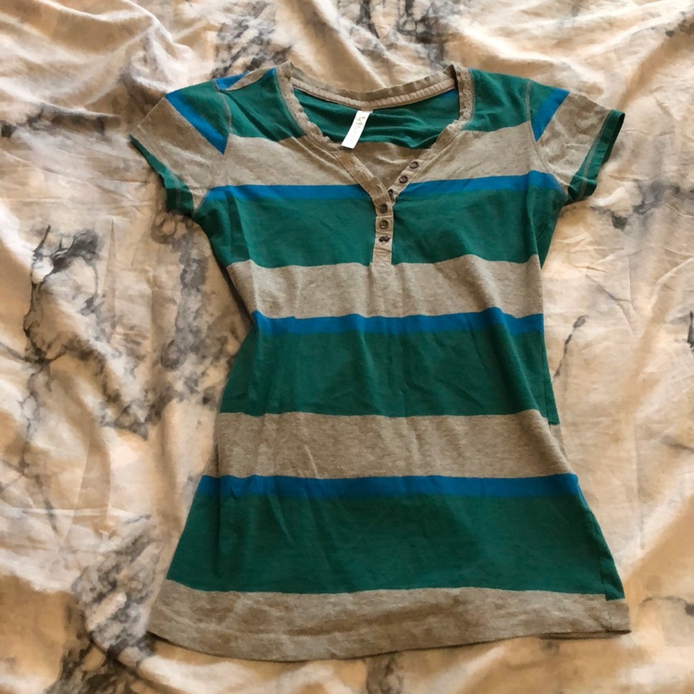 Short sleeve